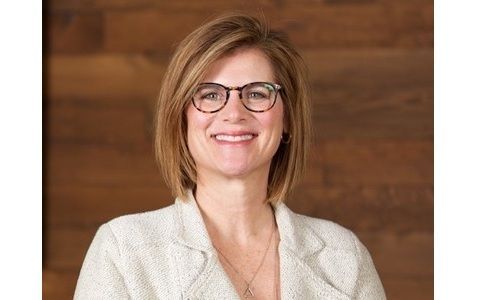 Headshot photo of Linda Nageotte