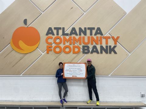 Stephen and Linda Toross volunteering at Atlanta Community Food Bank, a Feeding America partner.